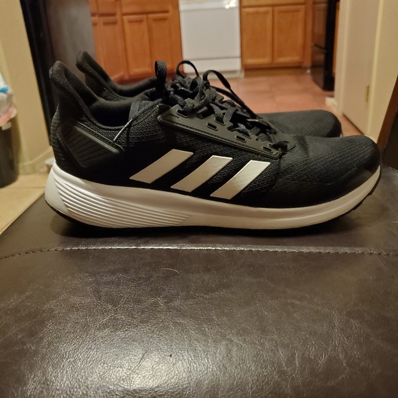 Adidas Duramo 9 Shoes - Picture 2 of 6
